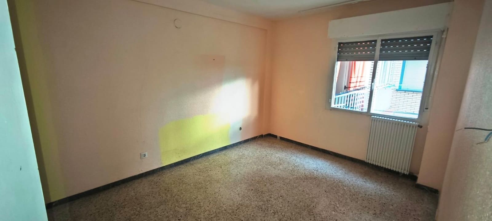 4 bedroom Flat for sale in Calatayud with pool - € 89,000 (Ref: 9690936)