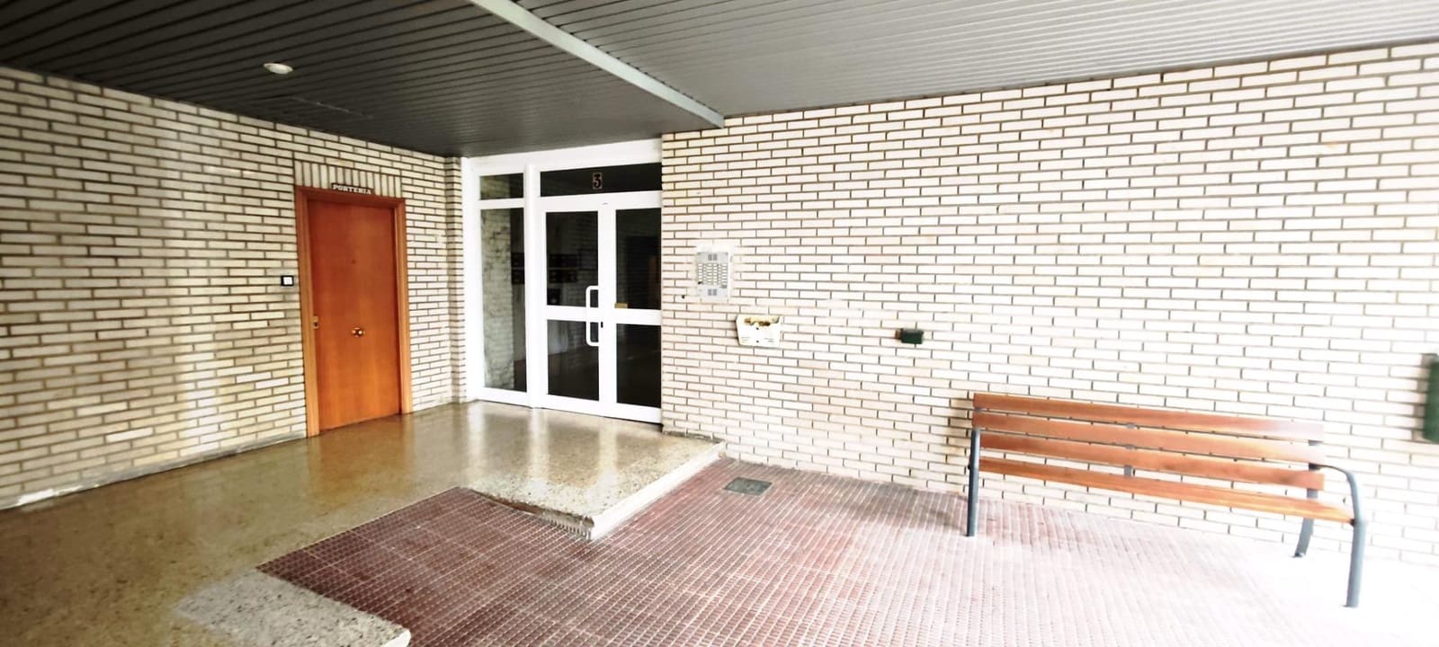 4 bedroom Flat for sale in Calatayud with pool - € 89,000 (Ref: 9690936)