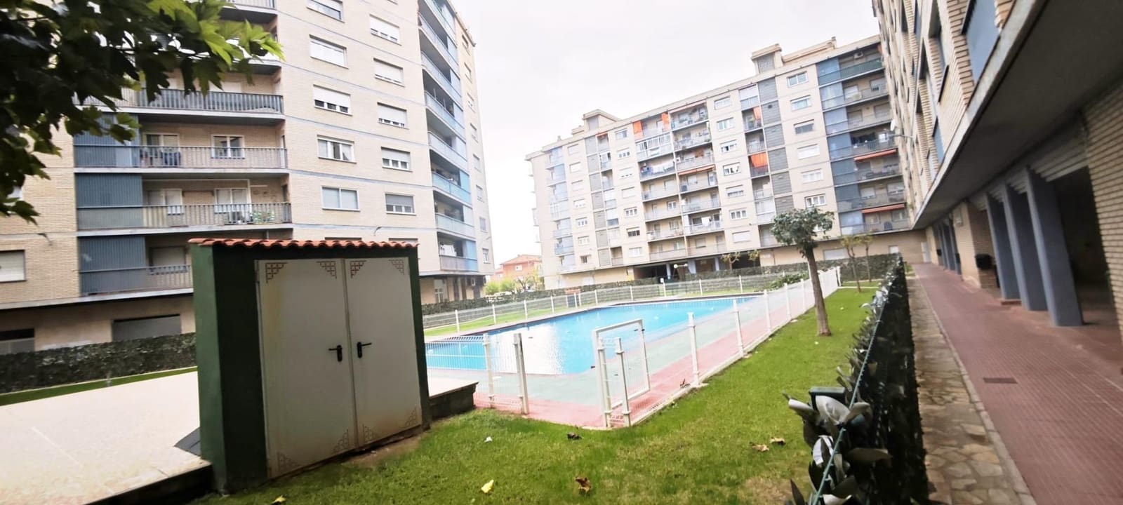 4 bedroom Flat for sale in Calatayud with pool - € 89,000 (Ref: 9690936)