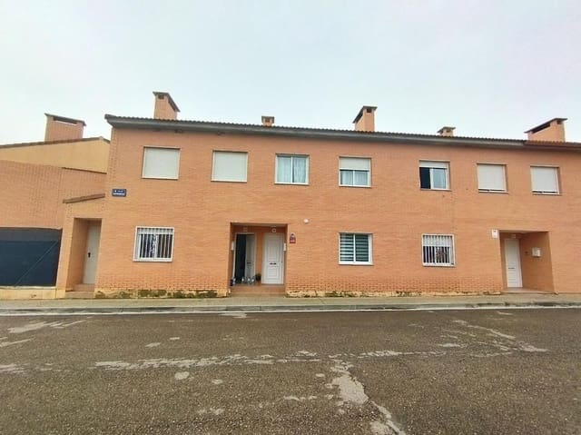 4 bedroom Terraced Villa for sale in Osera de Ebro with garage - € 144,000 (Ref: 9690937)