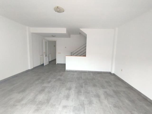 4 bedroom Terraced Villa for sale in Osera de Ebro with garage - € 144,000 (Ref: 9690937)