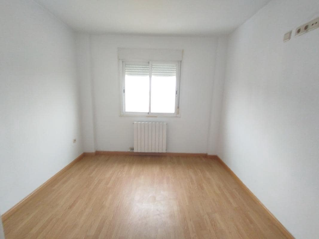 4 bedroom Terraced Villa for sale in Osera de Ebro with garage - € 144,000 (Ref: 9690937)