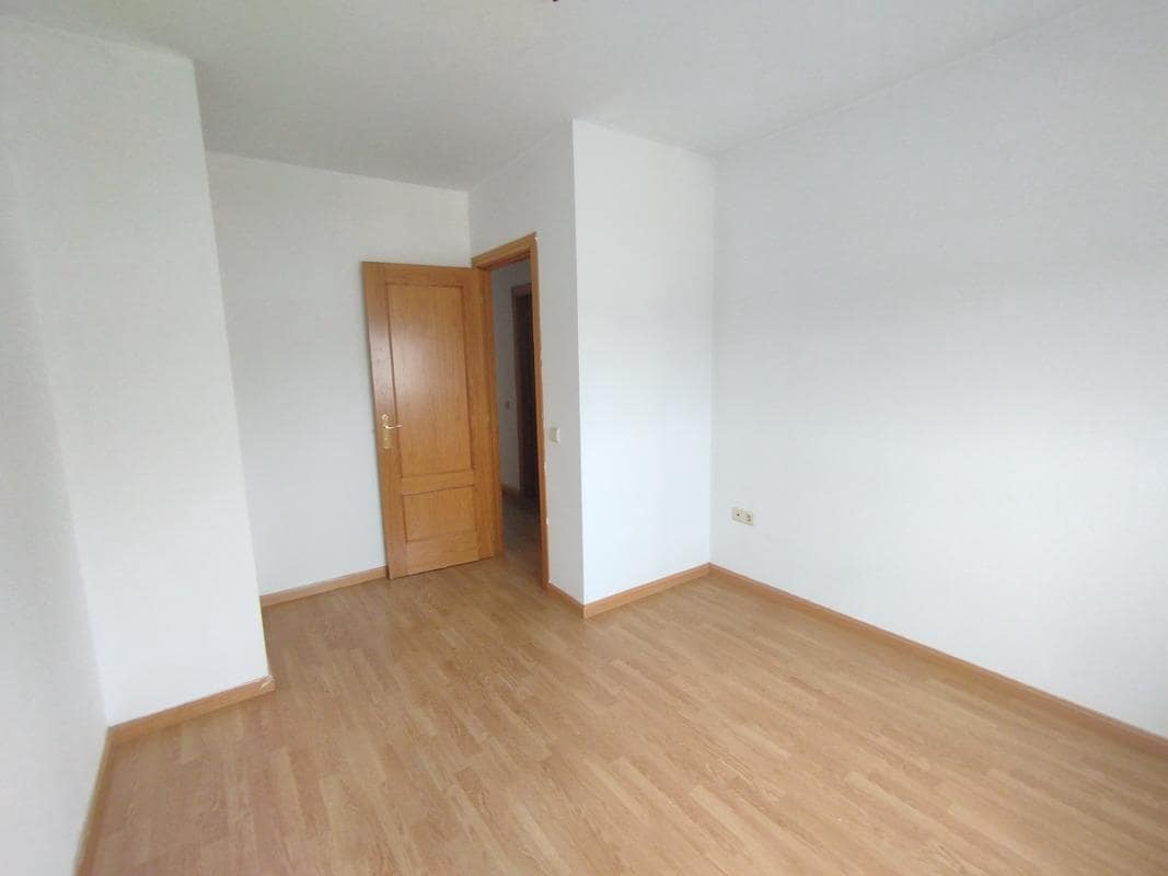 4 bedroom Terraced Villa for sale in Osera de Ebro with garage - € 144,000 (Ref: 9690937)