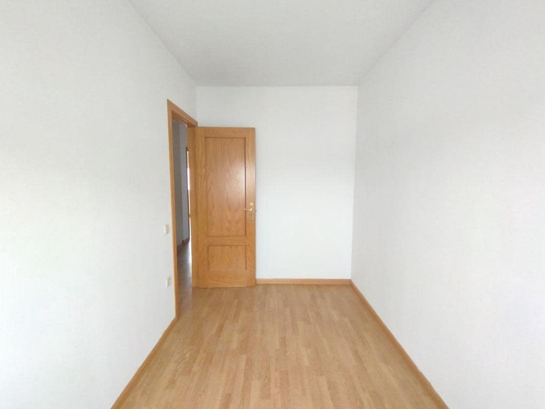 4 bedroom Terraced Villa for sale in Osera de Ebro with garage - € 144,000 (Ref: 9690937)