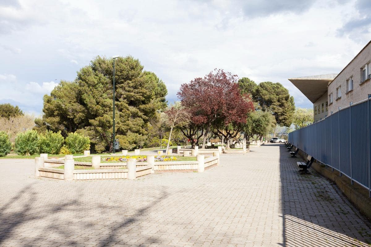 3 sypialnia Mieszkanie na sprzedaż w Miasto Saragossa z garażem - 265 000 € (Ref: 9702082)