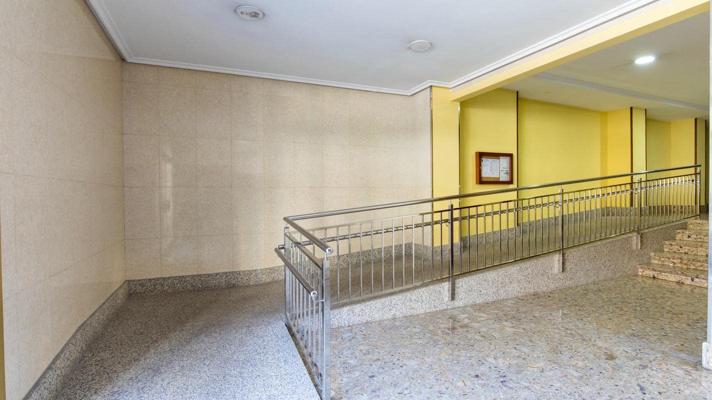 3 sypialnia Mieszkanie na sprzedaż w Miasto Saragossa z garażem - 265 000 € (Ref: 9702082)