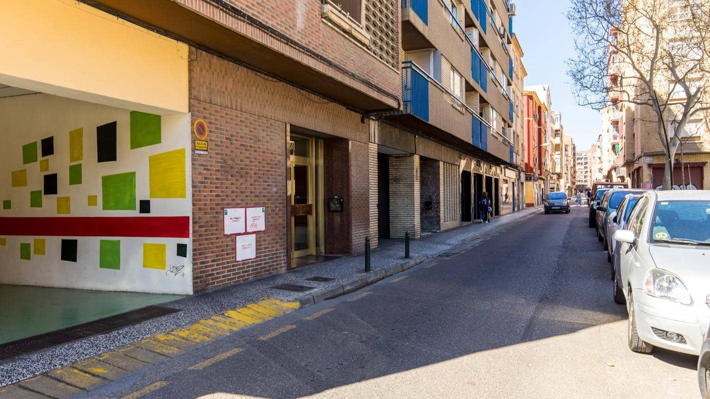 3 sypialnia Mieszkanie na sprzedaż w Miasto Saragossa z garażem - 265 000 € (Ref: 9702082)