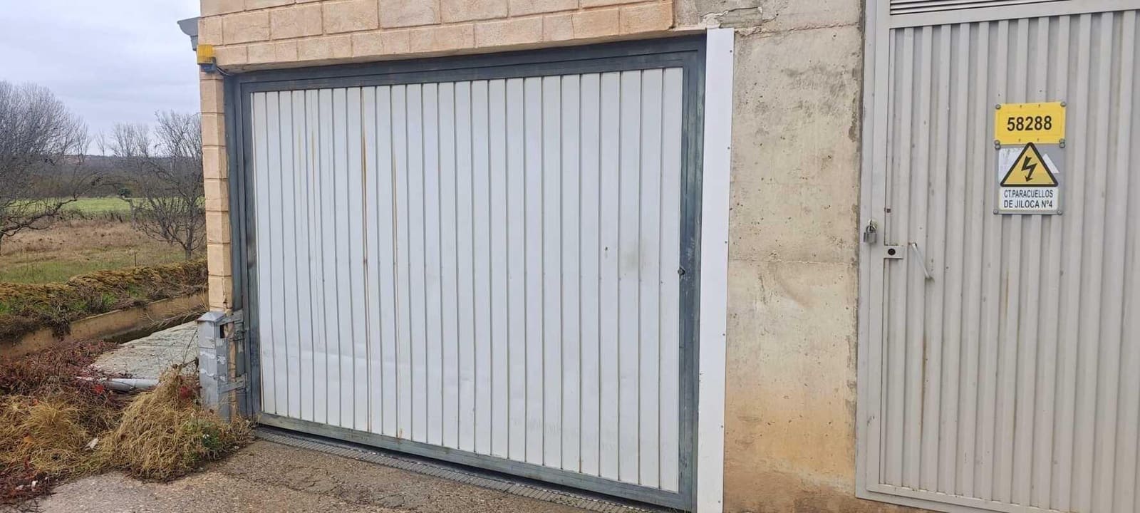 Garage for sale in Paracuellos de Jiloca - € 10,000 (Ref: 9702083)