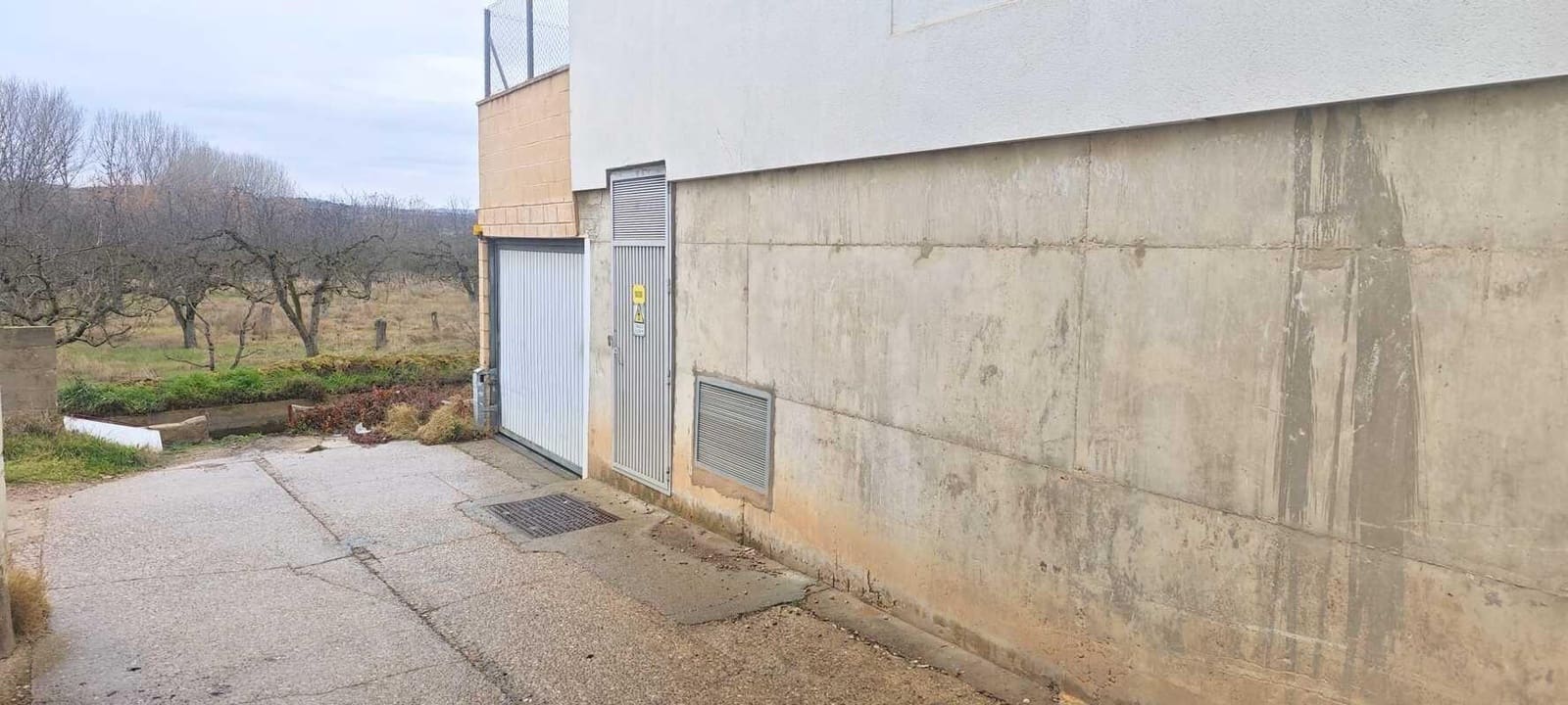 Garage for sale in Paracuellos de Jiloca - € 10,000 (Ref: 9702083)