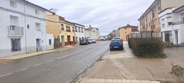 Garage for sale in Paracuellos de Jiloca - € 10,000 (Ref: 9702083)