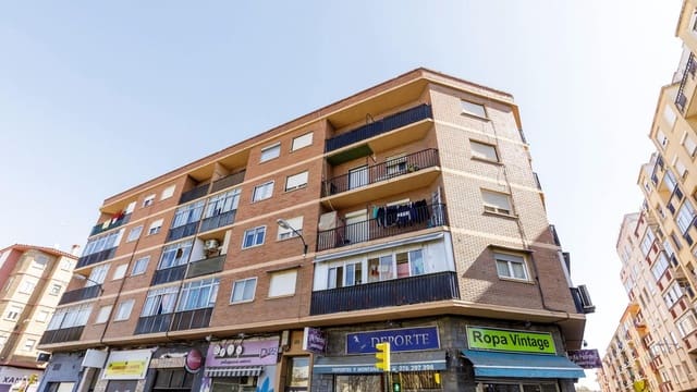 3 soverom Leilighet til salgs i Zaragoza by - € 129 000 (Ref: 9715059)