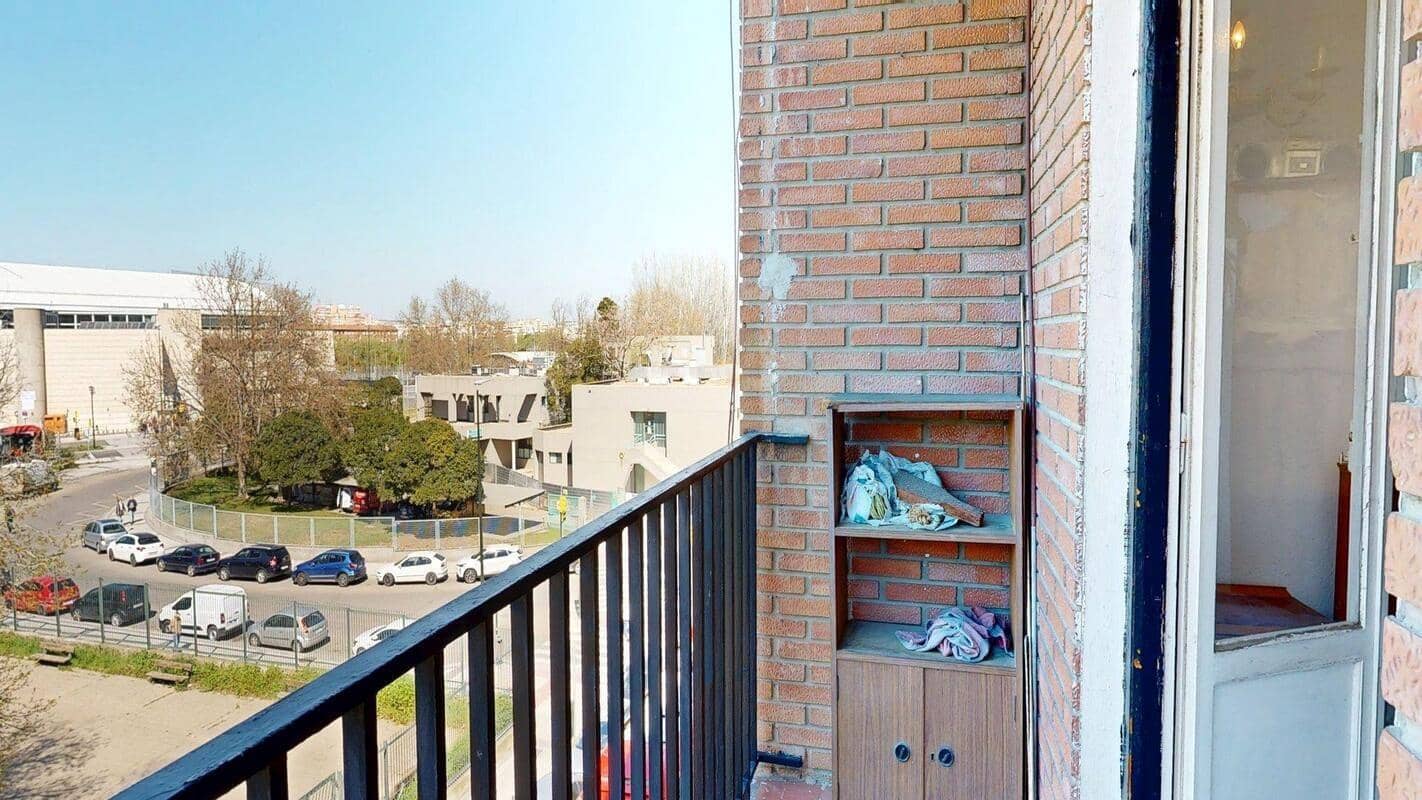 3 bedroom Flat for sale in Zaragoza city - € 129,000 (Ref: 9715059)