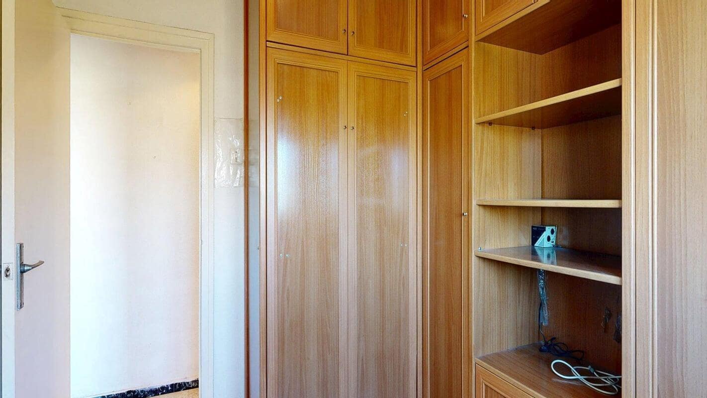 3 bedroom Flat for sale in Zaragoza city - € 129,000 (Ref: 9715059)