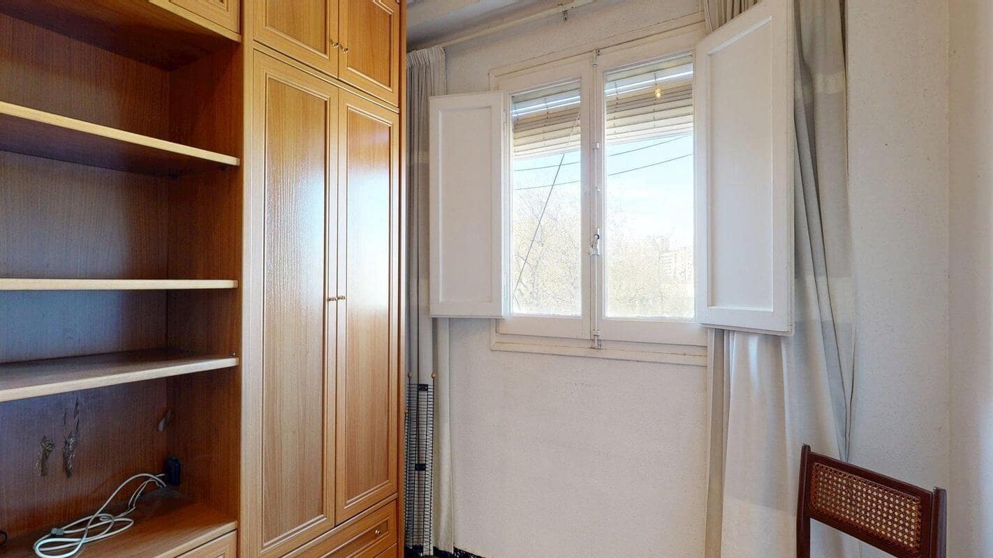 3 bedroom Flat for sale in Zaragoza city - € 129,000 (Ref: 9715059)