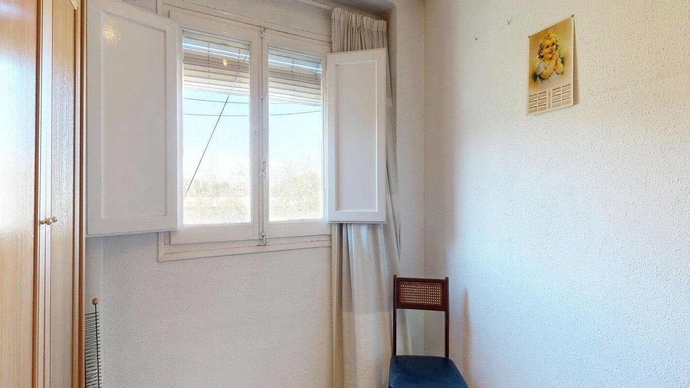 3 bedroom Flat for sale in Zaragoza city - € 129,000 (Ref: 9715059)