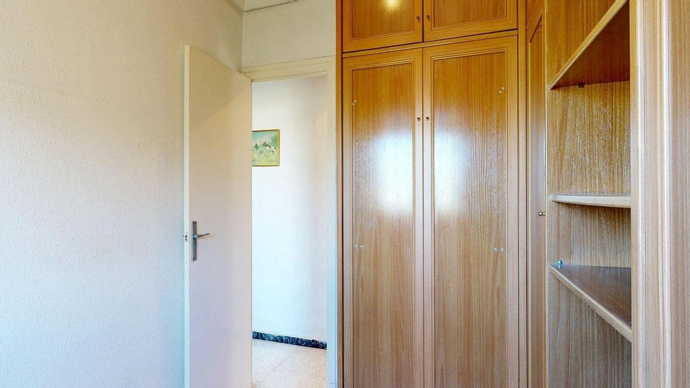 3 bedroom Flat for sale in Zaragoza city - € 129,000 (Ref: 9715059)