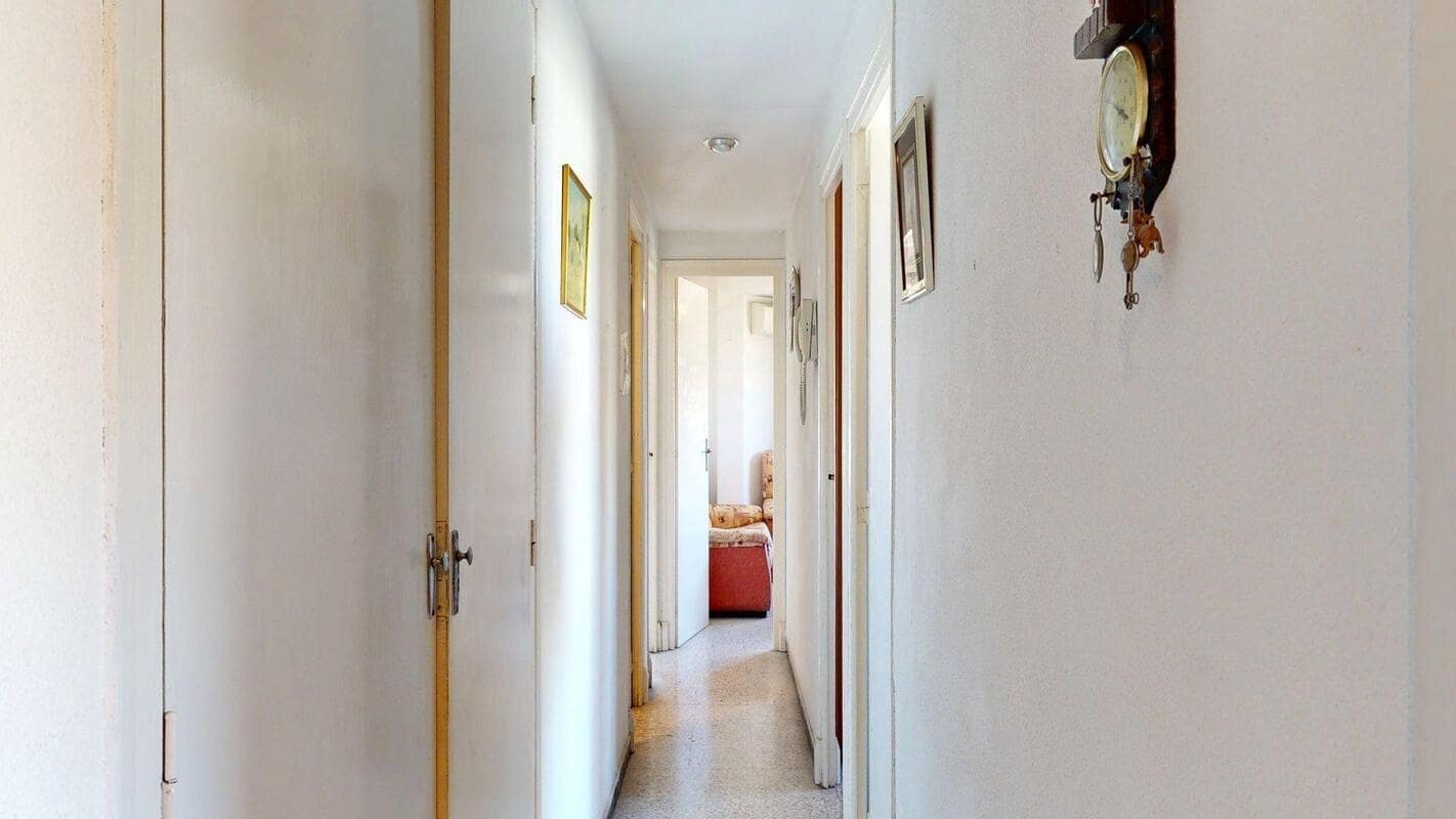 3 bedroom Flat for sale in Zaragoza city - € 129,000 (Ref: 9715059)