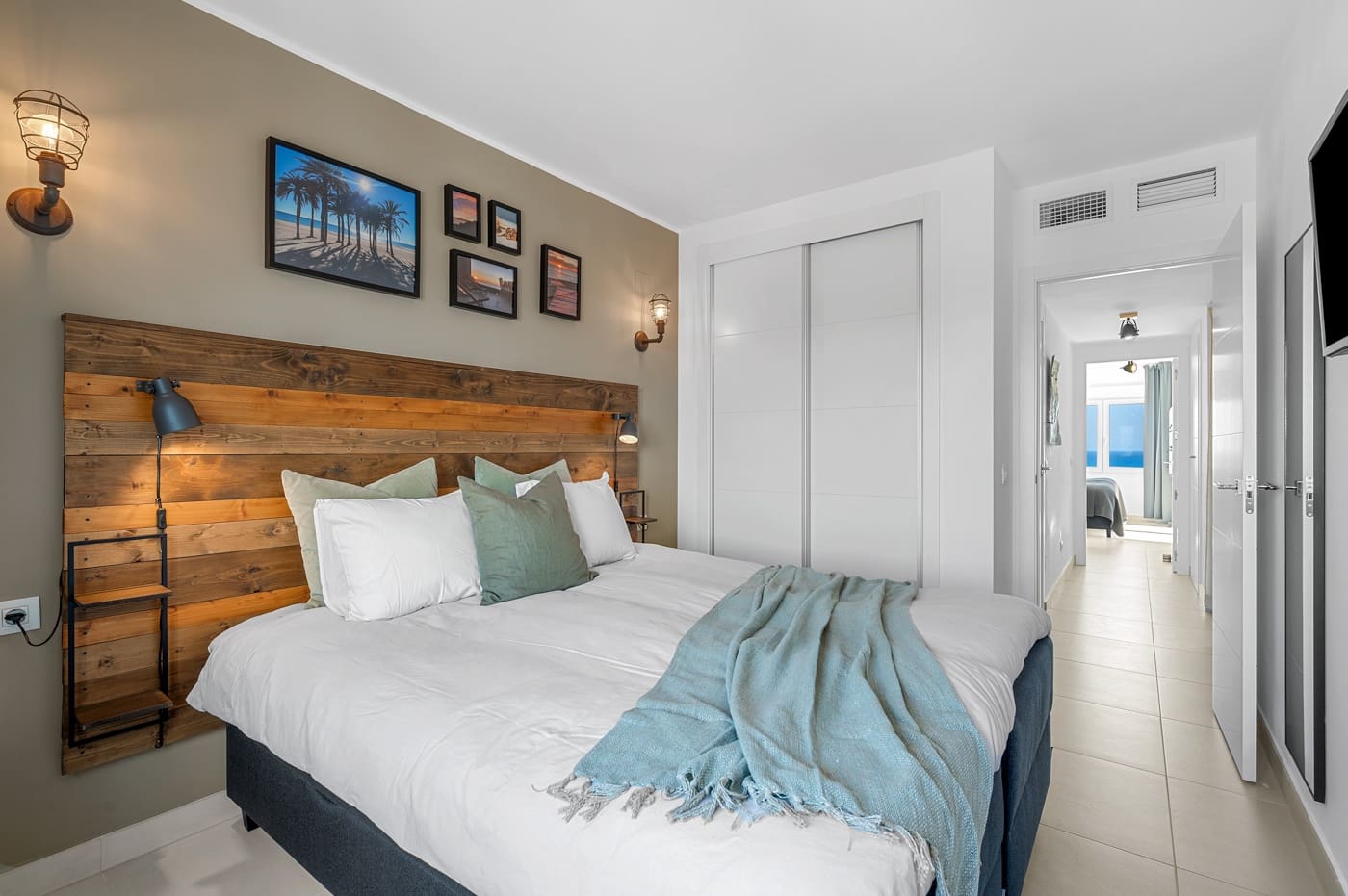 2 bedroom Beach Apartment for sale in Punta Prima with pool - € 599,000 (Ref: 9356755)