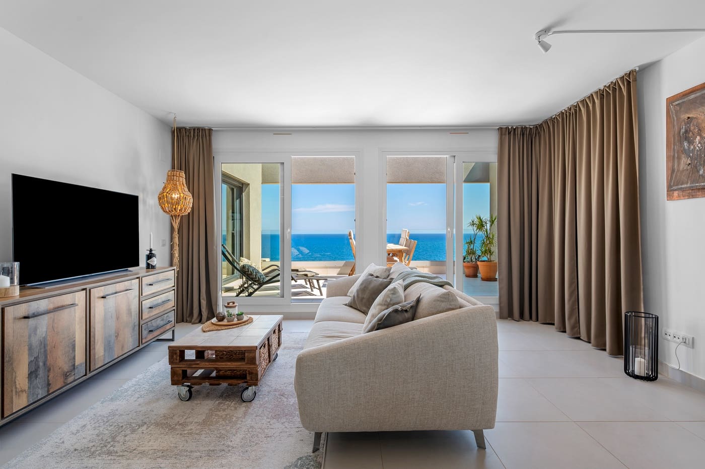 2 bedroom Beach Apartment for sale in Punta Prima with pool - € 599,000 (Ref: 9356755)