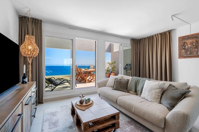 2 makuuhuone Ranta-asunto myytävänä paikassa Punta Prima, Torrevieja mukana uima-altaan - 599 000 € (Ref: 9356755)