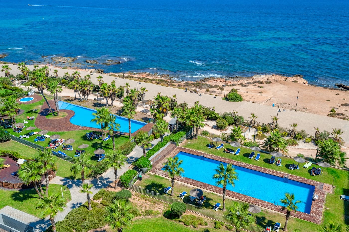 2 bedroom Beach Apartment for sale in Punta Prima with pool - € 599,000 (Ref: 9356755)