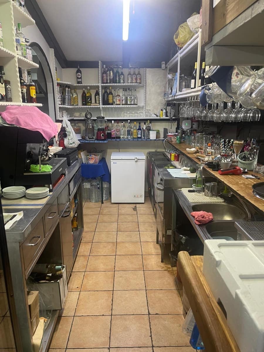 Komercyjne do wynajęcia w San Miguel de Abona - 4 500 € (Ref: 8670304)