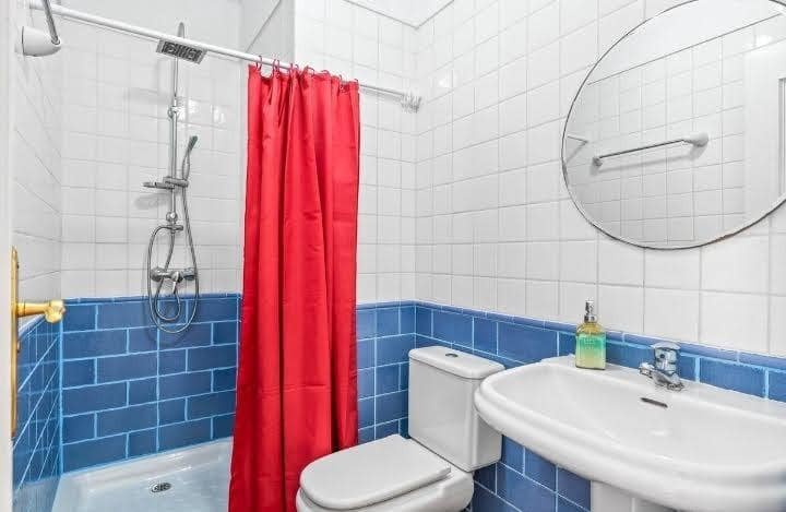 4 bedroom Apartment for sale in El Medano with garage - € 749,000 (Ref: 8844586)