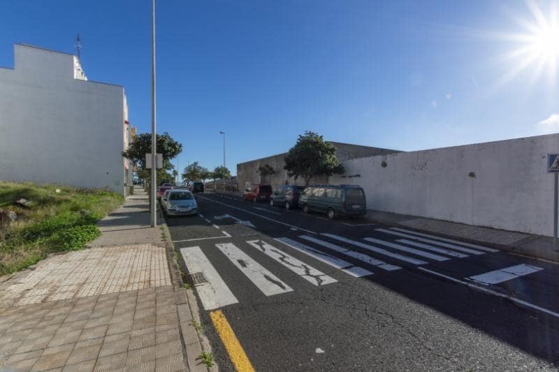 Local Commercial à vendre à Santa Cruz de Tenerife - 250 000 € (Ref: 8888217)