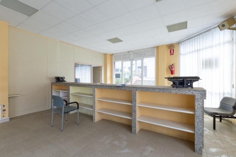 Erhverv til salg i San Cristobal de La Laguna - € 296.000 (Ref: 8888218)