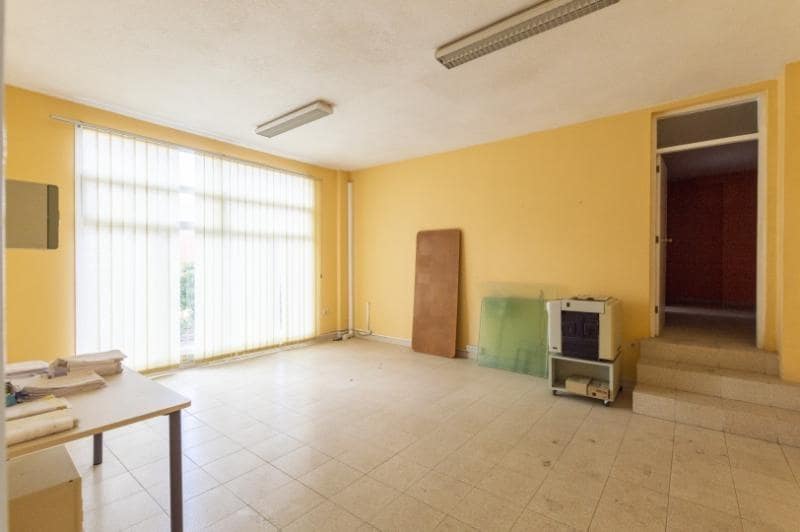 Erhverv til salg i San Cristobal de La Laguna - € 296.000 (Ref: 8888218)