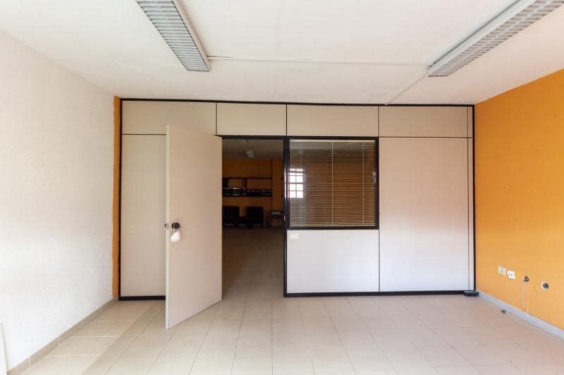 Erhverv til salg i San Cristobal de La Laguna - € 296.000 (Ref: 8888218)