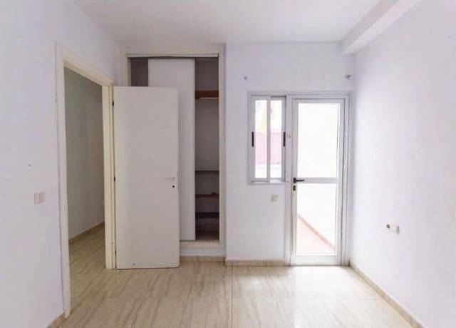 2 soverom Leilighet til salgs i San Isidro de Abona, Granadilla de Abona - € 150 000 (Ref: 9568968)