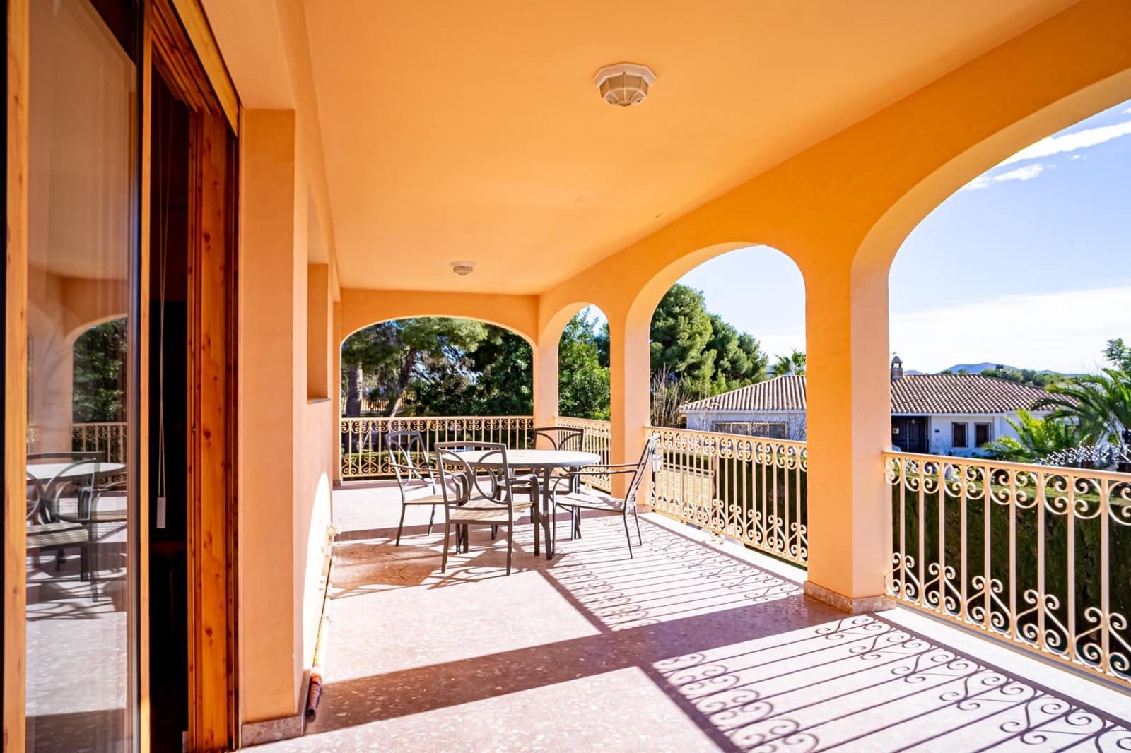 5 soveværelse Villa til salg i Benidorm med swimmingpool garage - € 799.000 (Ref: 10138963)