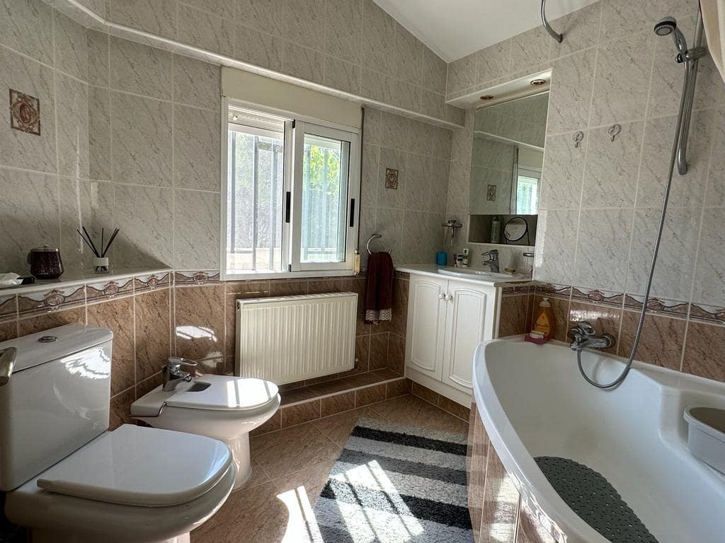 2 sypialnia Finka/Dom wiejski na sprzedaż w Confrides - 165 000 € (Ref: 8418652)