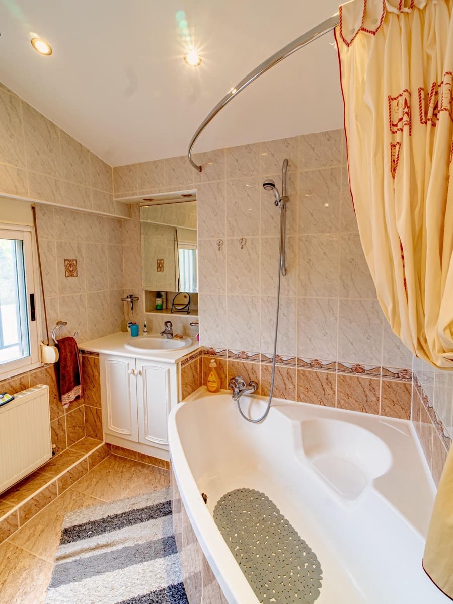 2 sypialnia Finka/Dom wiejski na sprzedaż w Confrides - 165 000 € (Ref: 8418652)