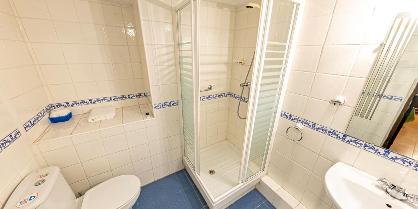 Chalet de 8 habitaciones en La Nucia en venta con piscina - 680.000 € (Ref: 8419483)