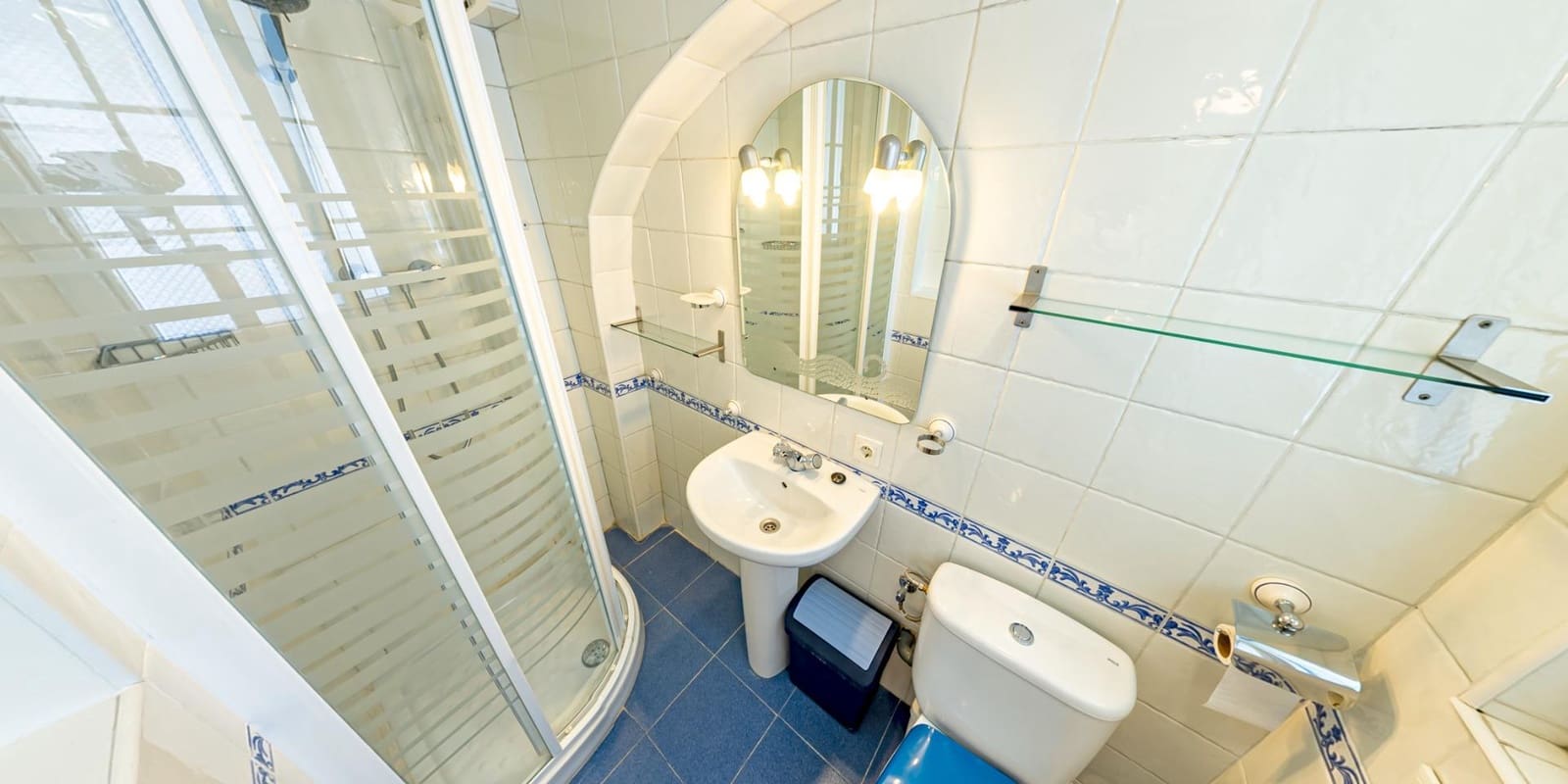 Chalet de 8 habitaciones en La Nucia en venta con piscina - 680.000 € (Ref: 8419483)