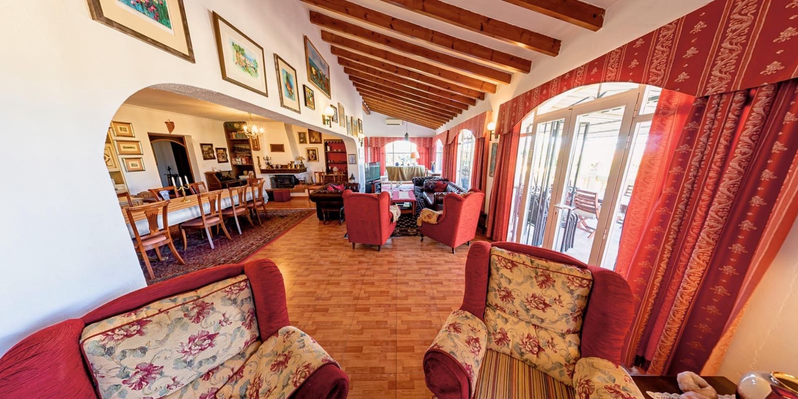 Chalet de 8 habitaciones en La Nucia en venta con piscina - 680.000 € (Ref: 8419483)