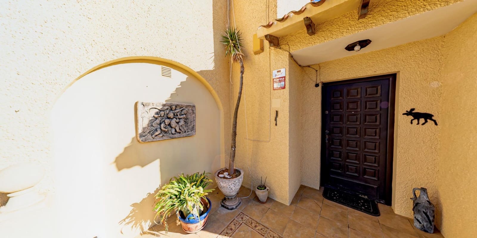 Chalet de 8 habitaciones en La Nucia en venta con piscina - 680.000 € (Ref: 8419483)