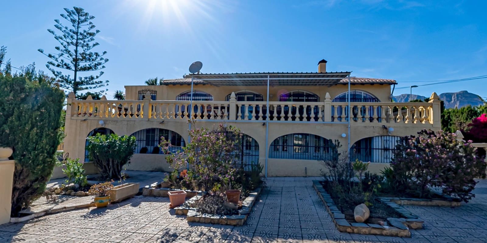 8 soverom Villa til salgs i La Nucia med svømmebasseng - € 680 000 (Ref: 8419483)