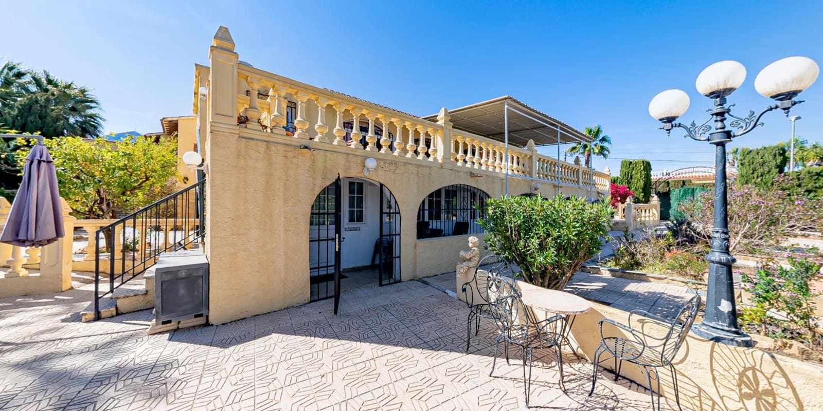 8 soverom Villa til salgs i La Nucia med svømmebasseng - € 680 000 (Ref: 8419483)