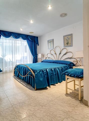 4 sovrum Lägenhet till salu i Benidorm med pool - 650 000 € (Ref: 8419497)