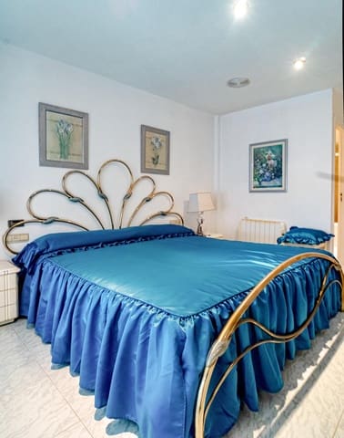 4 sovrum Lägenhet till salu i Benidorm med pool - 650 000 € (Ref: 8419497)