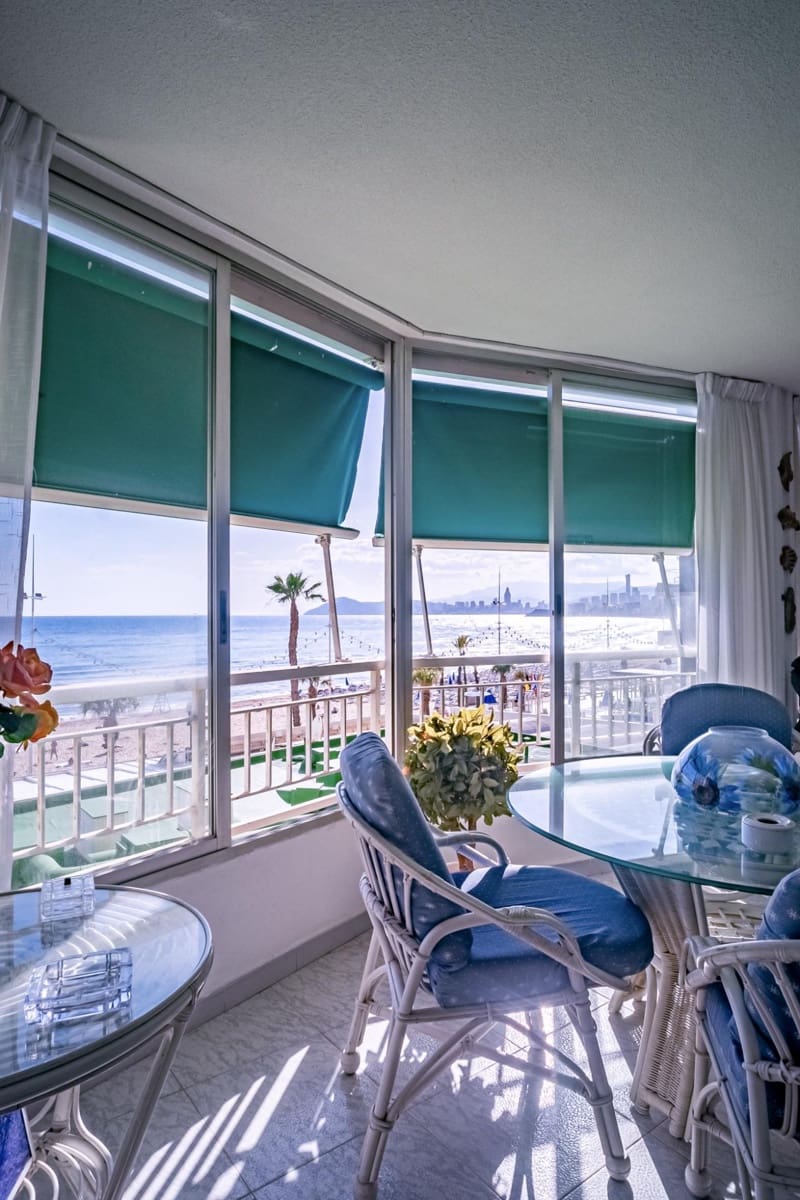 4 sovrum Lägenhet till salu i Benidorm med pool - 650 000 € (Ref: 8419497)