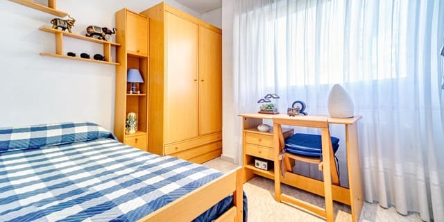 4 sovrum Lägenhet till salu i Benidorm med pool - 650 000 € (Ref: 8419497)