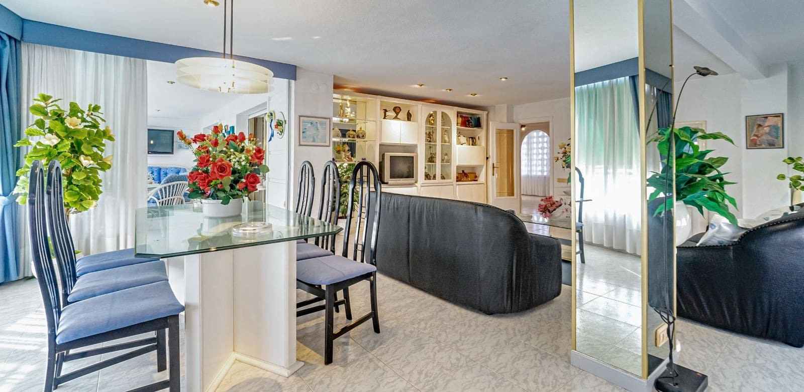 4 sovrum Lägenhet till salu i Benidorm med pool - 650 000 € (Ref: 8419497)