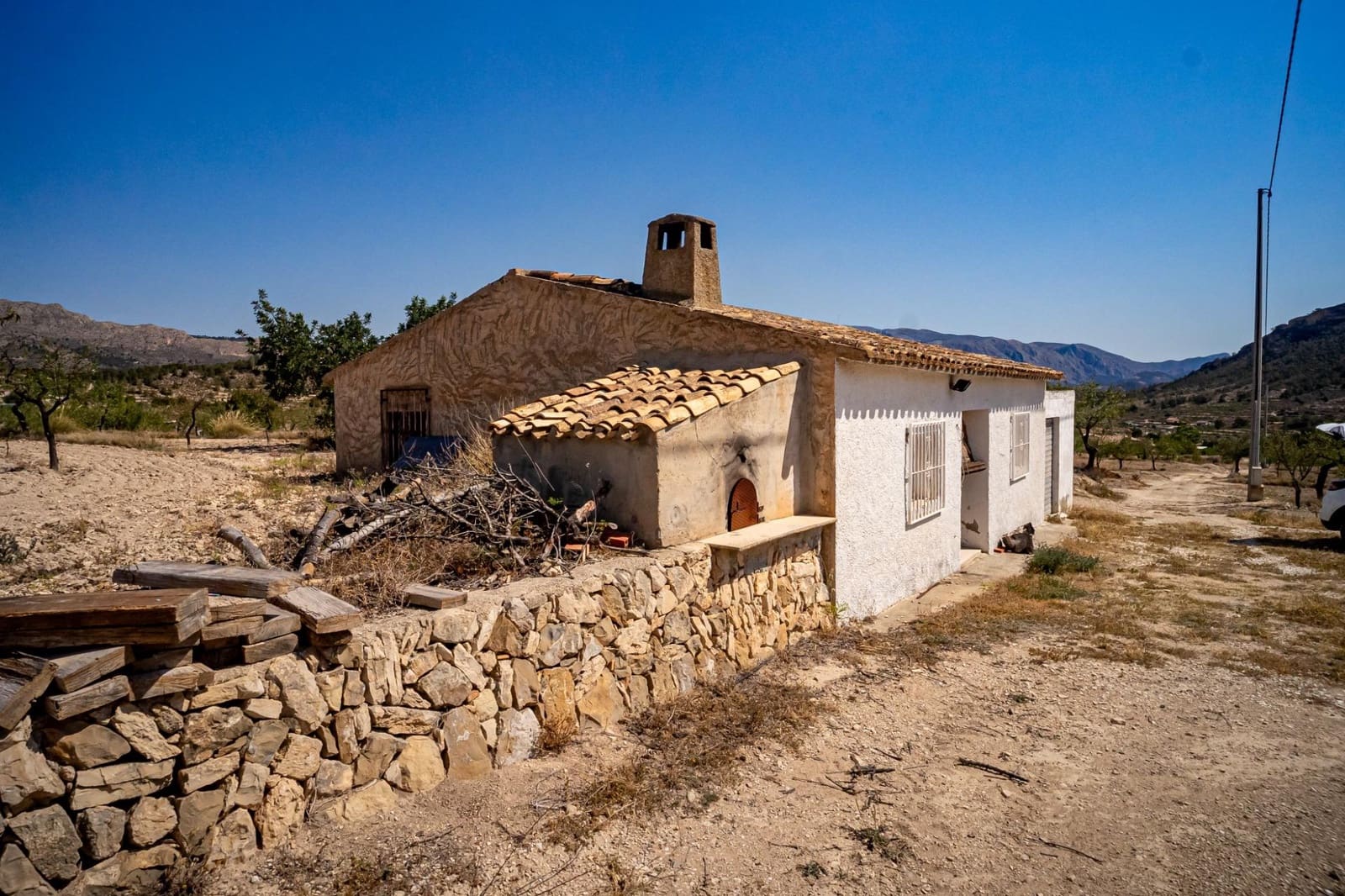 3 soveværelse Finca/Landehus til salg i Relleu med garage - € 189.000 (Ref: 8419500)