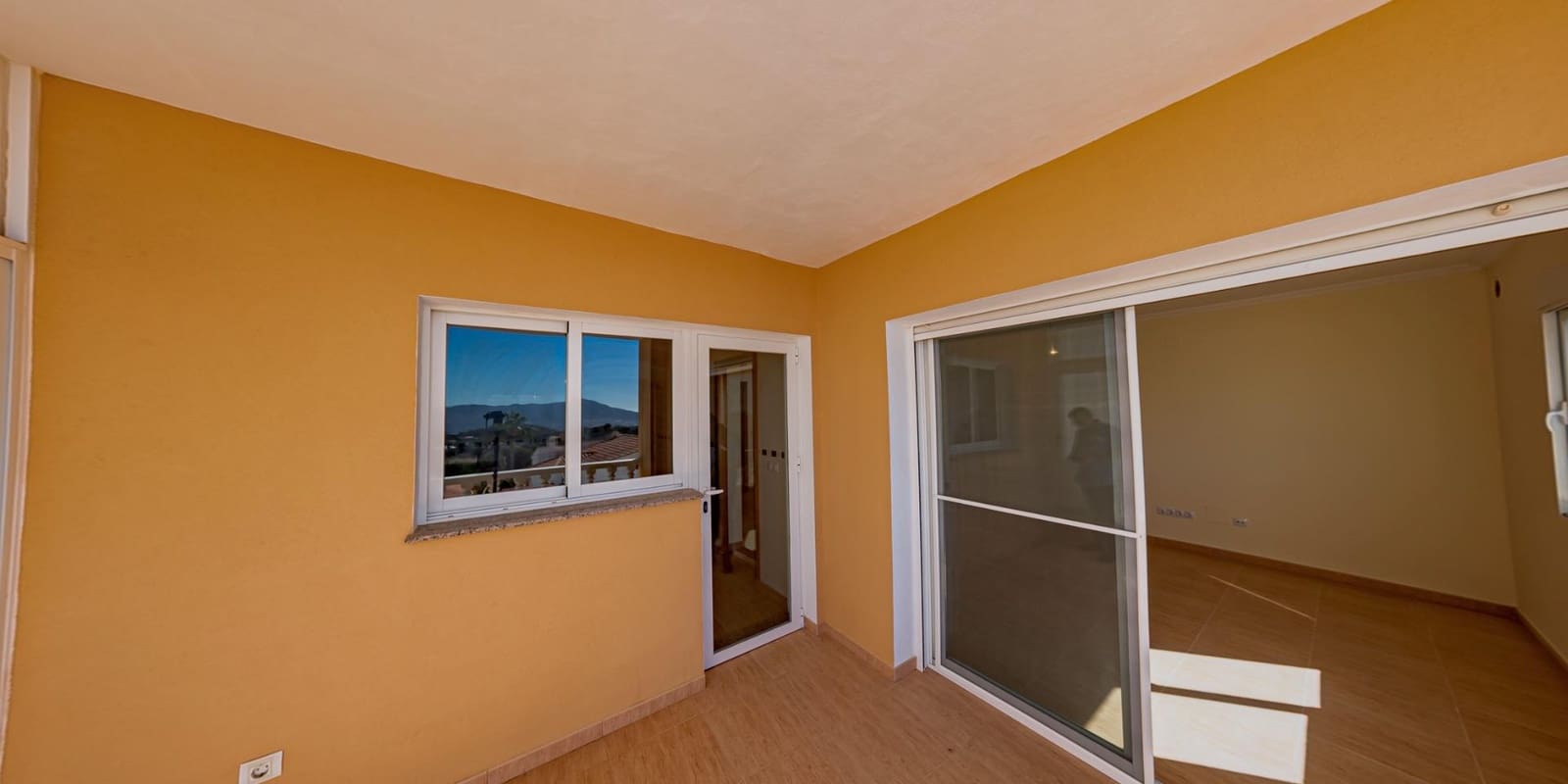 3 soveværelse Villa til salg i Alfaz del Pi / L'Alfas del Pi med swimmingpool garage - € 745.000 (Ref: 8421334)