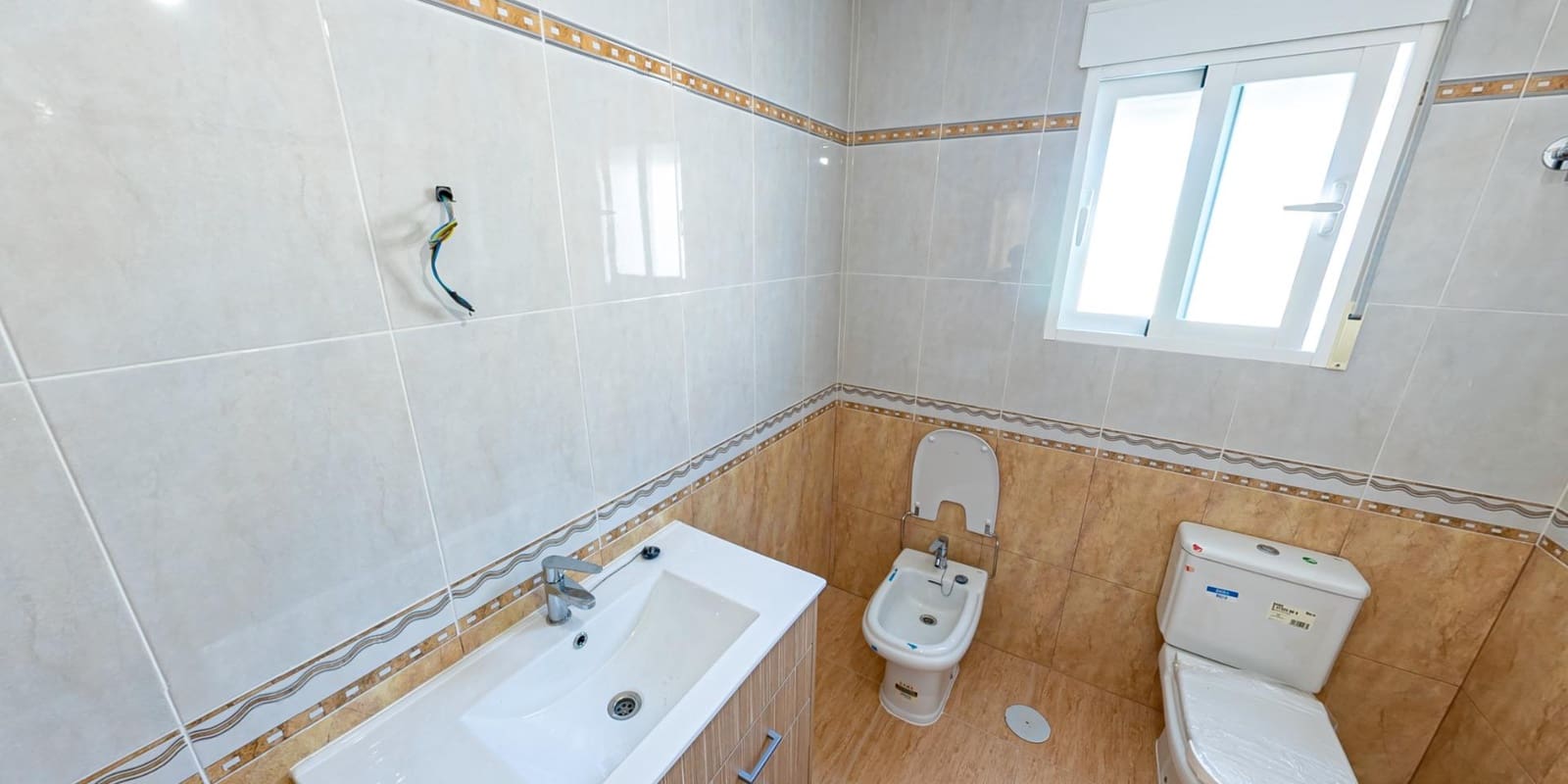 3 soveværelse Villa til salg i Alfaz del Pi / L'Alfas del Pi med swimmingpool garage - € 745.000 (Ref: 8421334)