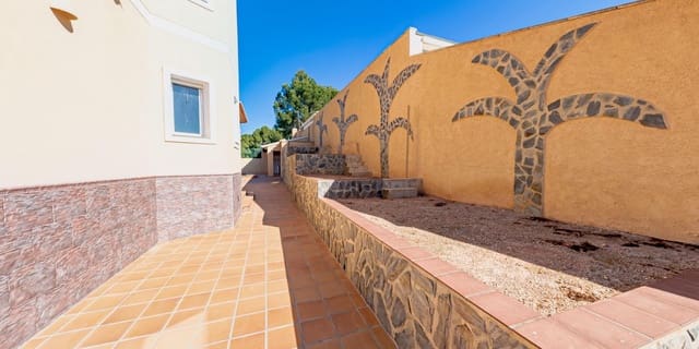 3 soveværelse Villa til salg i Alfaz del Pi / L'Alfàs del Pi med swimmingpool garage - € 745.000 (Ref: 8421334)